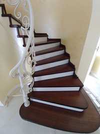 Комплектуючі для сходів Сходи з Дерева Сходинки дерев‘яні Лестница