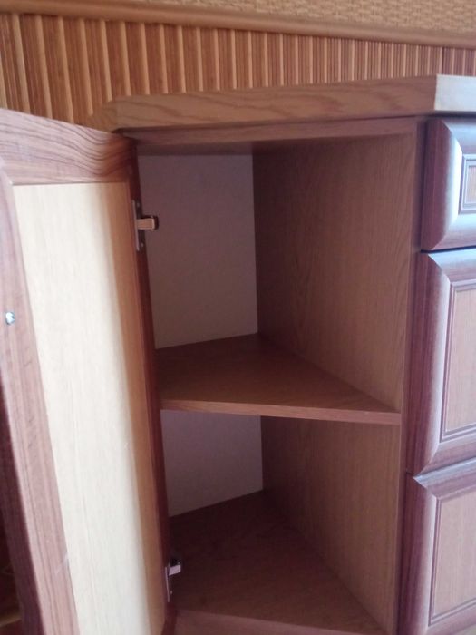 продається комод для передпокою