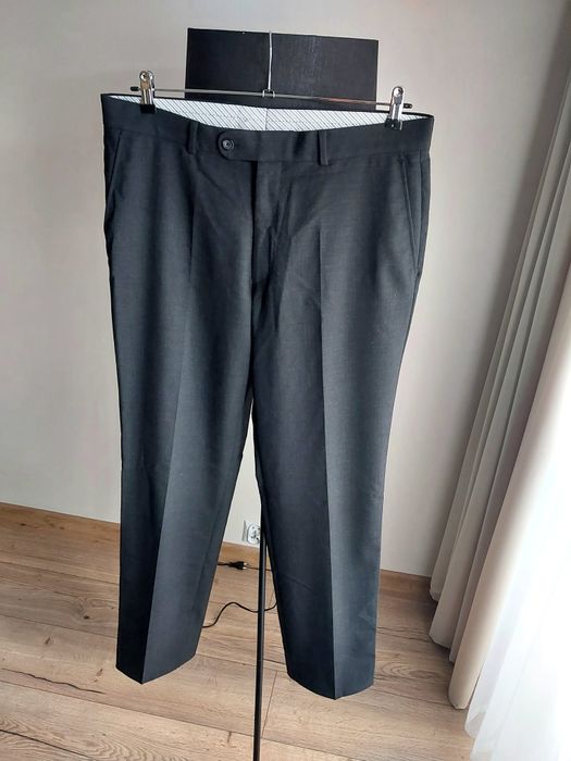 Wełniane spodnie garniturowe Gardeur Pure New wool Rozmiar 52 Grafit