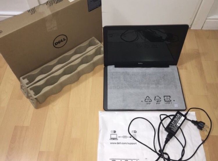 Dell Inspiron 15 5567 i5-7200U 8GB 500GB AMD R7 4GB