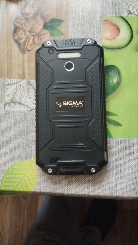 Продам смартфон