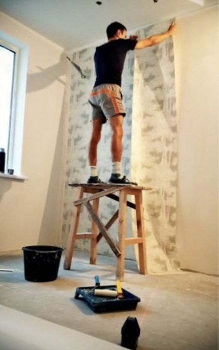 Поклейка обоев .Укладка ламината ,линолеума,плинтус.