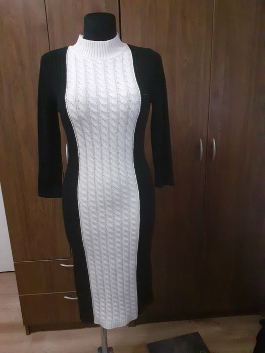 Sukienka dzianinowa Midi z USA, rozm. S