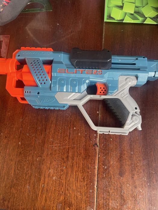 Іграшка бластер автоматичний