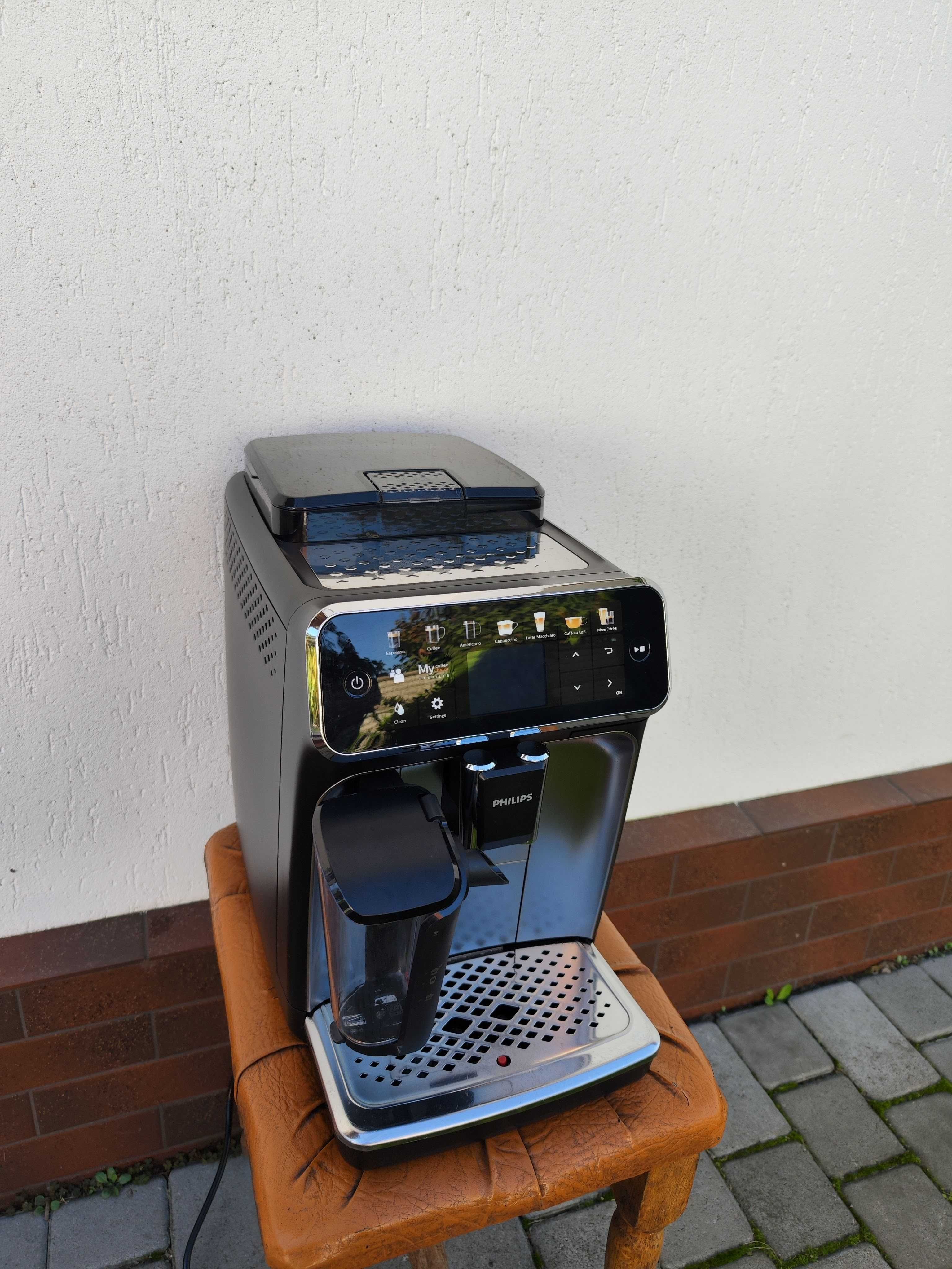 Кавомашина кофемашина Philips 5400 series LatteGo Ep5447