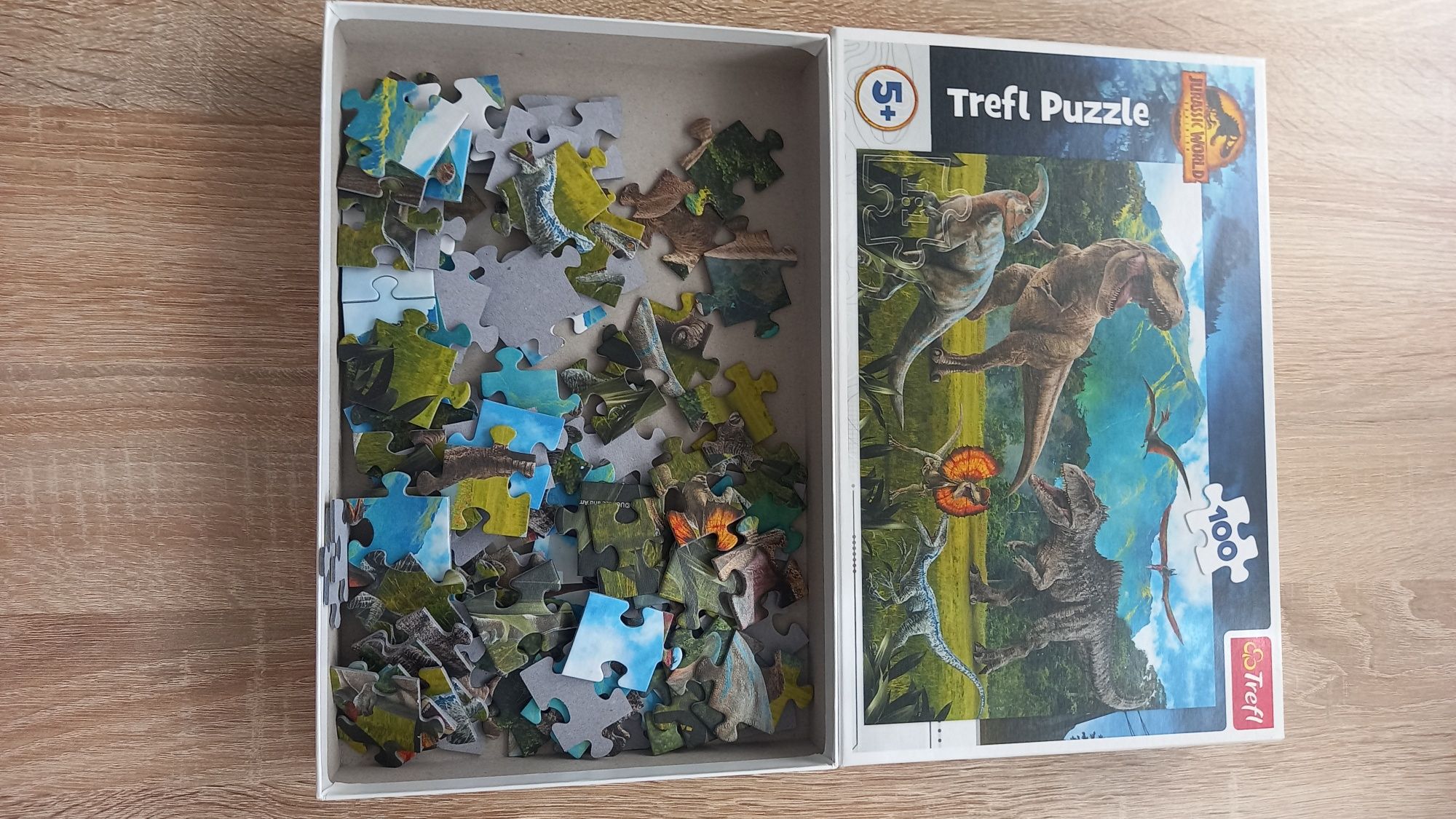 Puzzle Trefl Jurassic World 100 el 5+