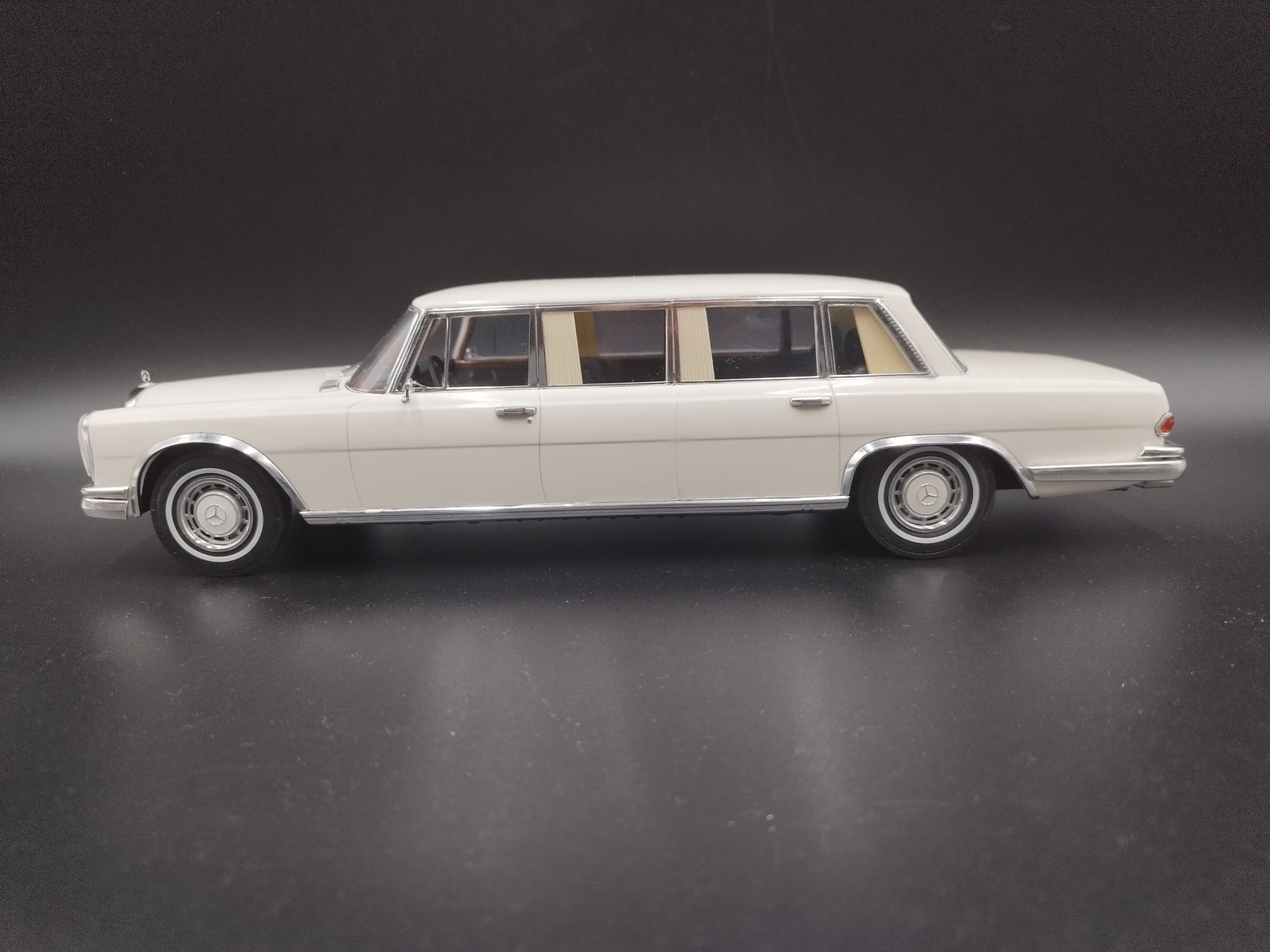 1:18 MCG 1969 Mercedes Benz 600 Pullman W100  white model nowy  ,