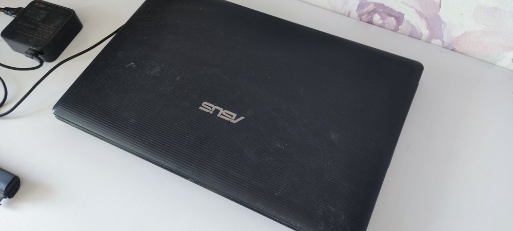 Ноутбук ASUS X75v