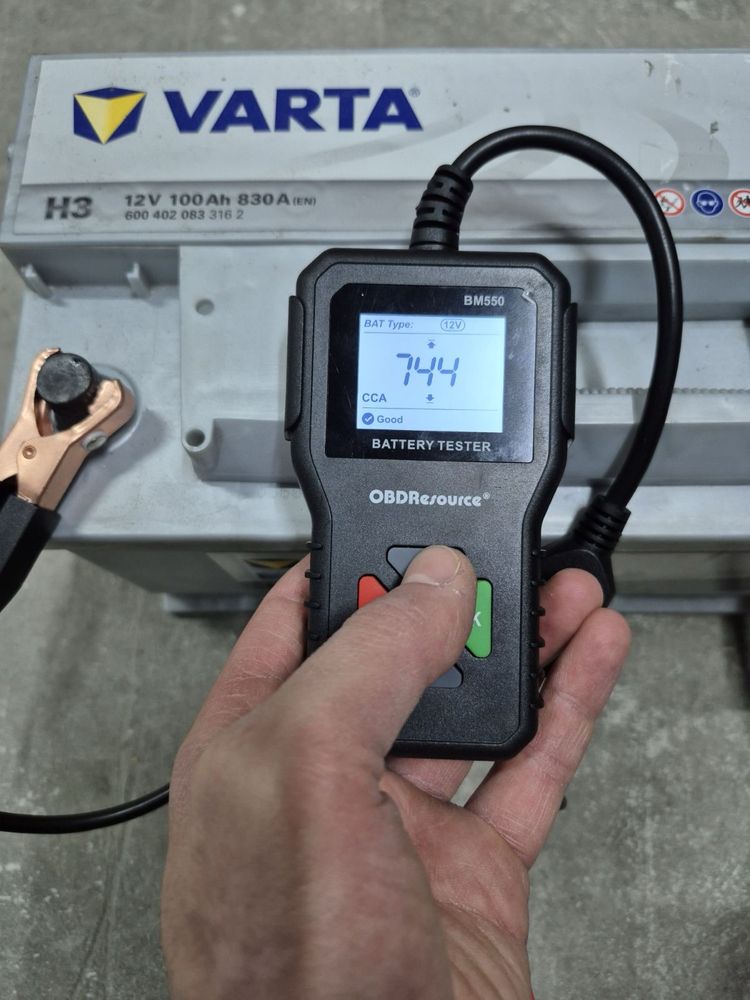 Аккумулятор Varta 100 Ah 830A Silver Dynamic