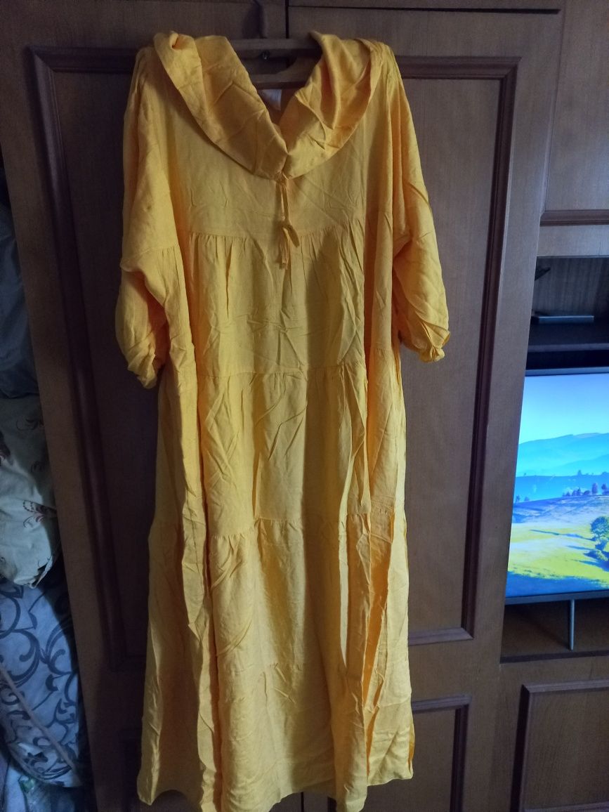 Продаю платье новое жёлтого цвета,летние большого размера