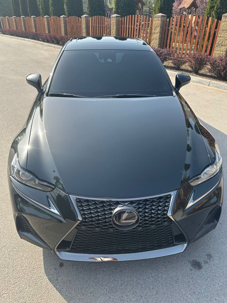 Продам Lexus