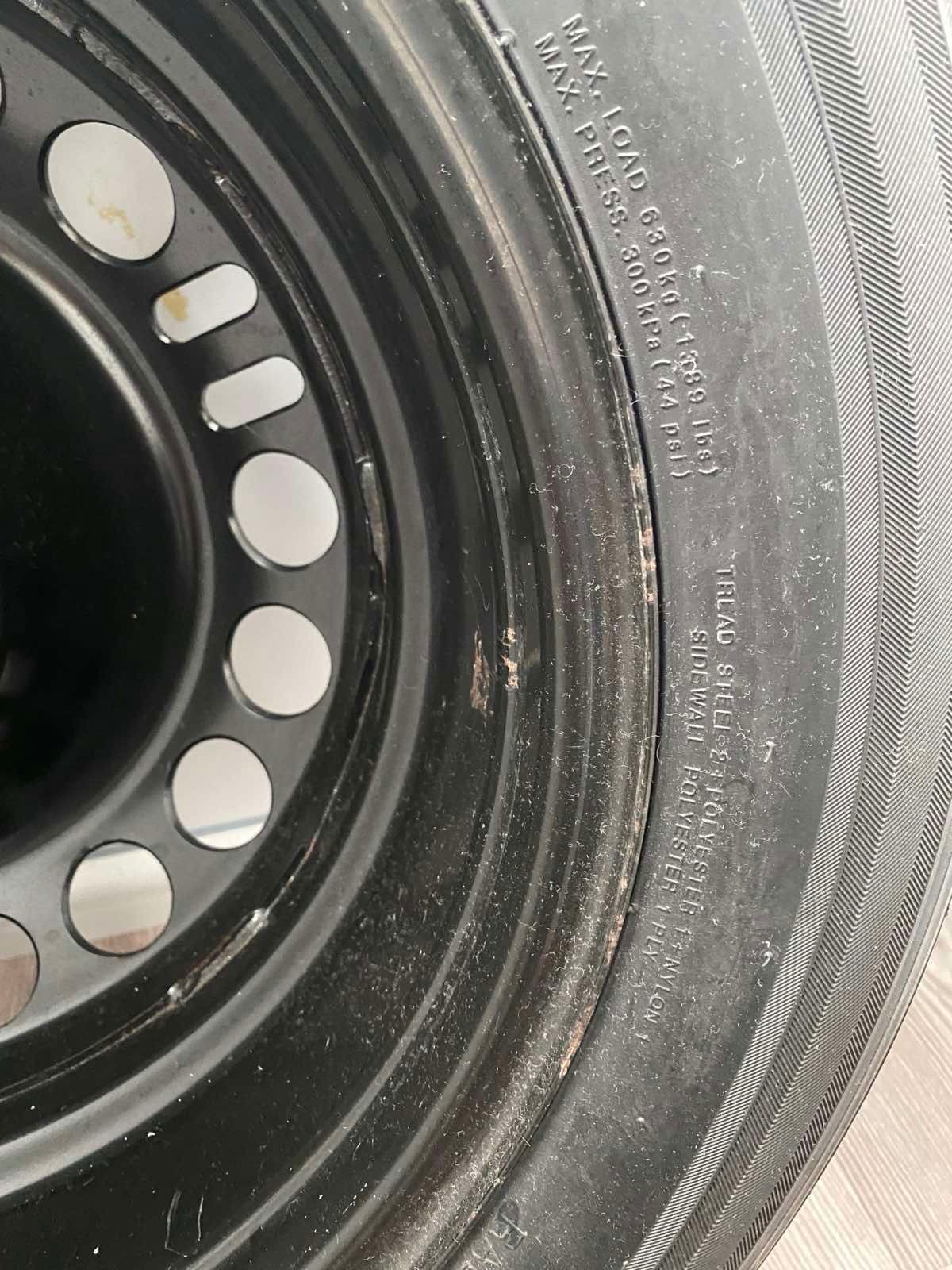 Автомобільне колесо з диском 205/60R16 Kumho