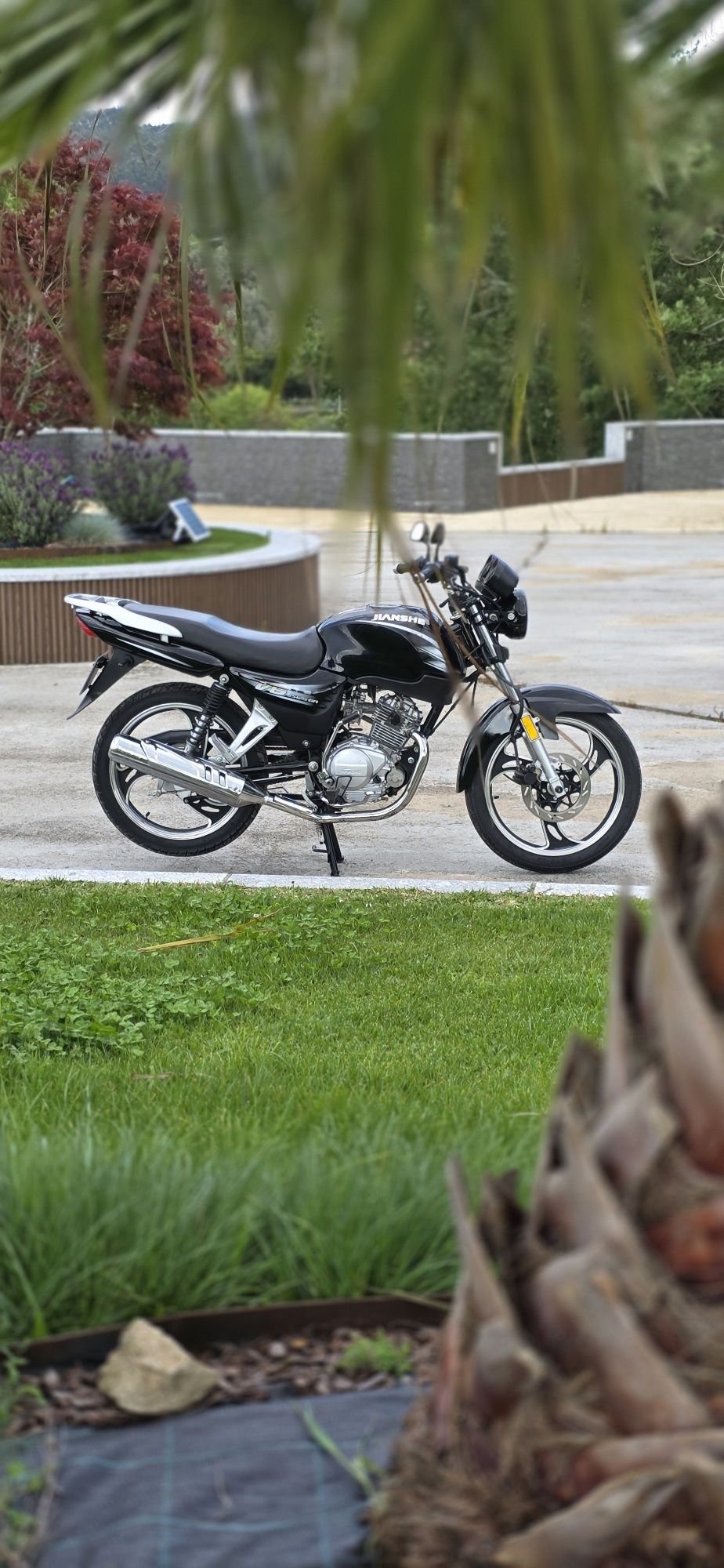 Mota 125cc jianshe impecável