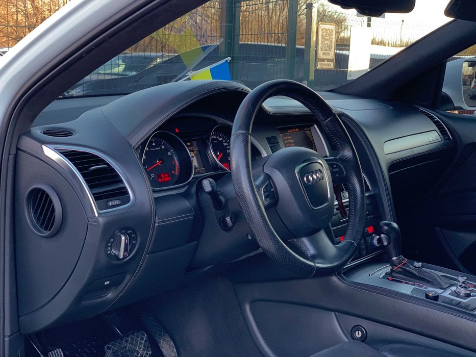 Audi Q7 2011  3.0 4х4