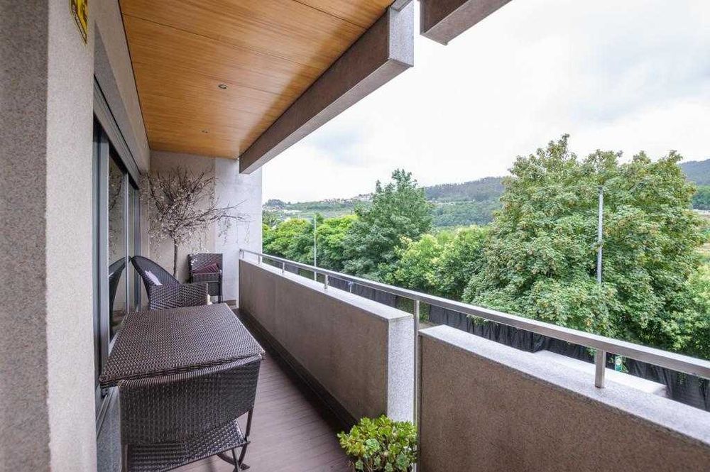 Apartamento T2+1 para Arrendar – Costa, Guimarães