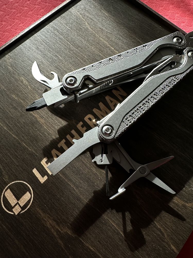 Новий Leatherman charge Plus TTI.