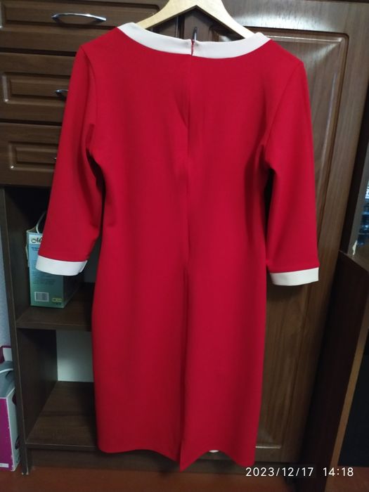 Женское платье нарядное