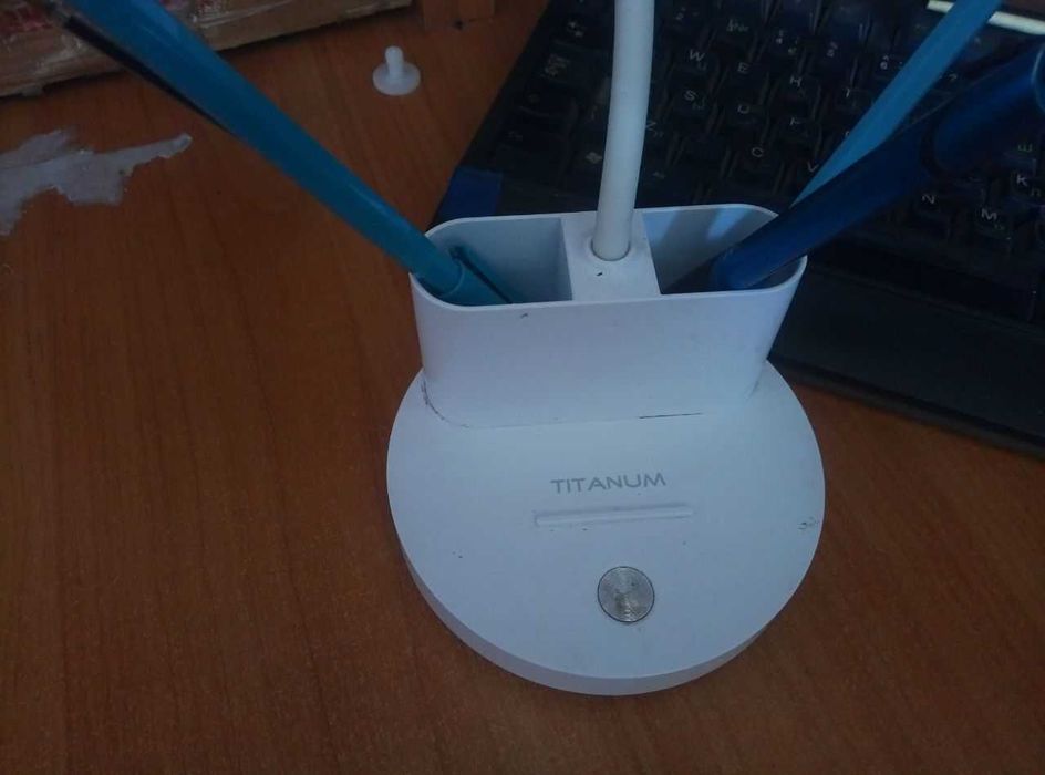 Настольна акумуляторна лампа (б/у) як нова 6W 2700-6000K