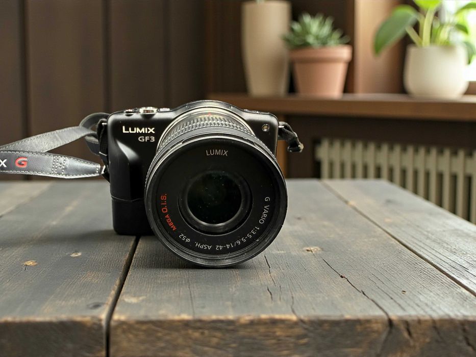 Aparat Panasonic Lumix GF3 + Obiektyw H-FS014042 Polecamy