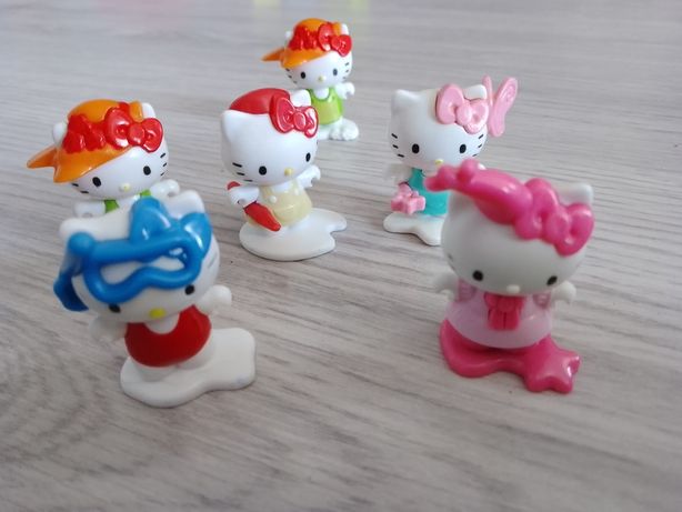 Hallo Kitty Figurki Kinder niespodzianka 5 sztuk plus gratis Tort
