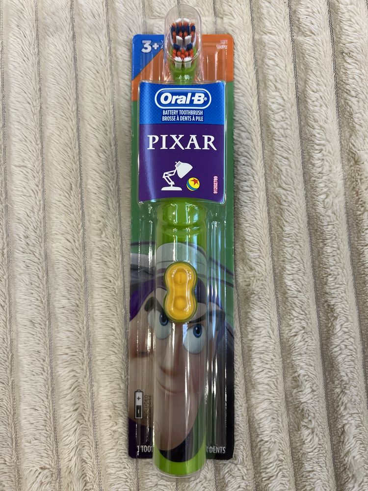 Oral-B Kid's Buzz История Игрушек Детская зубная щетка