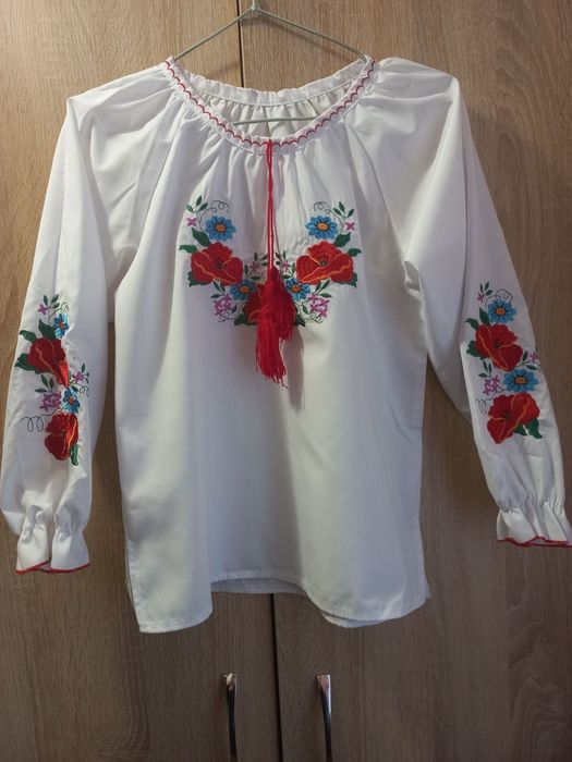 Вишиванка для дівчинки