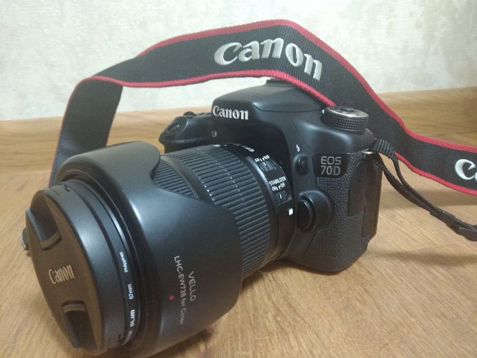 Терміново! Продаю фотоаппарат Canon 70D