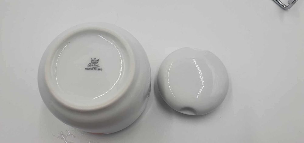 Porcelana  Karolina - cukierniczka Nora