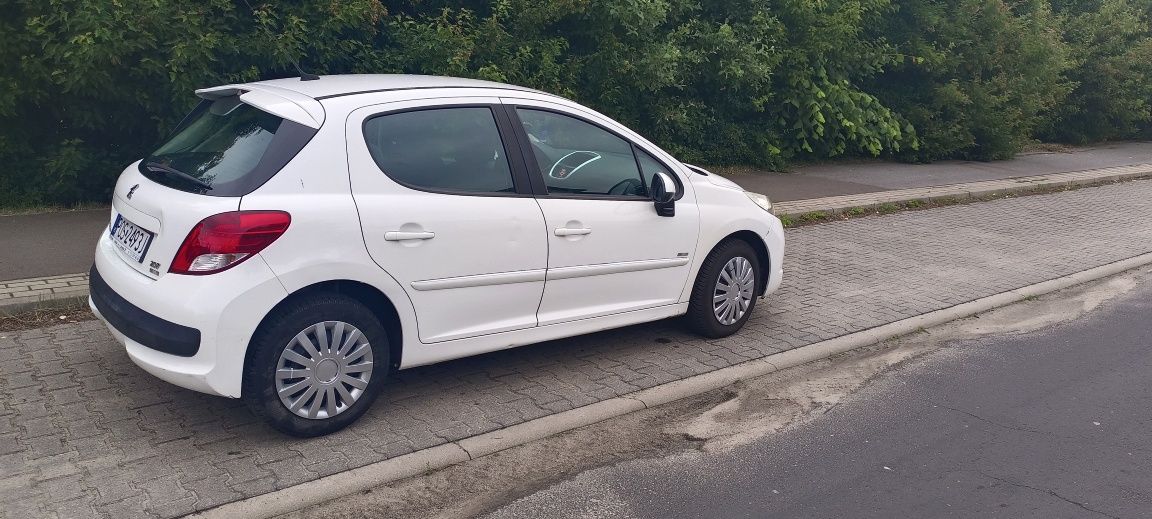 Peugeot 207 1.6HDI 90km