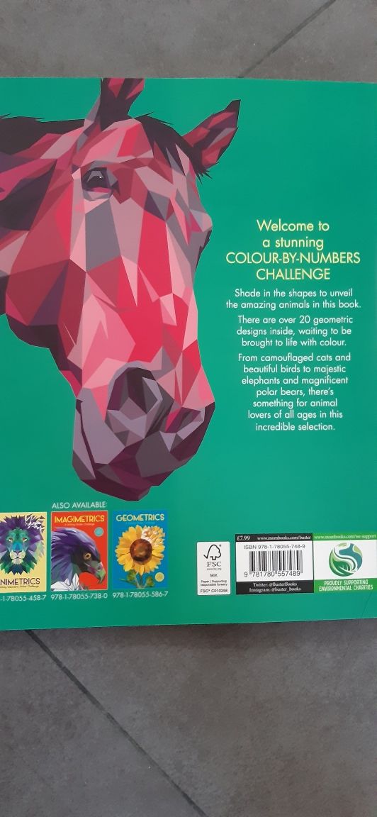 Livro de colorir novo