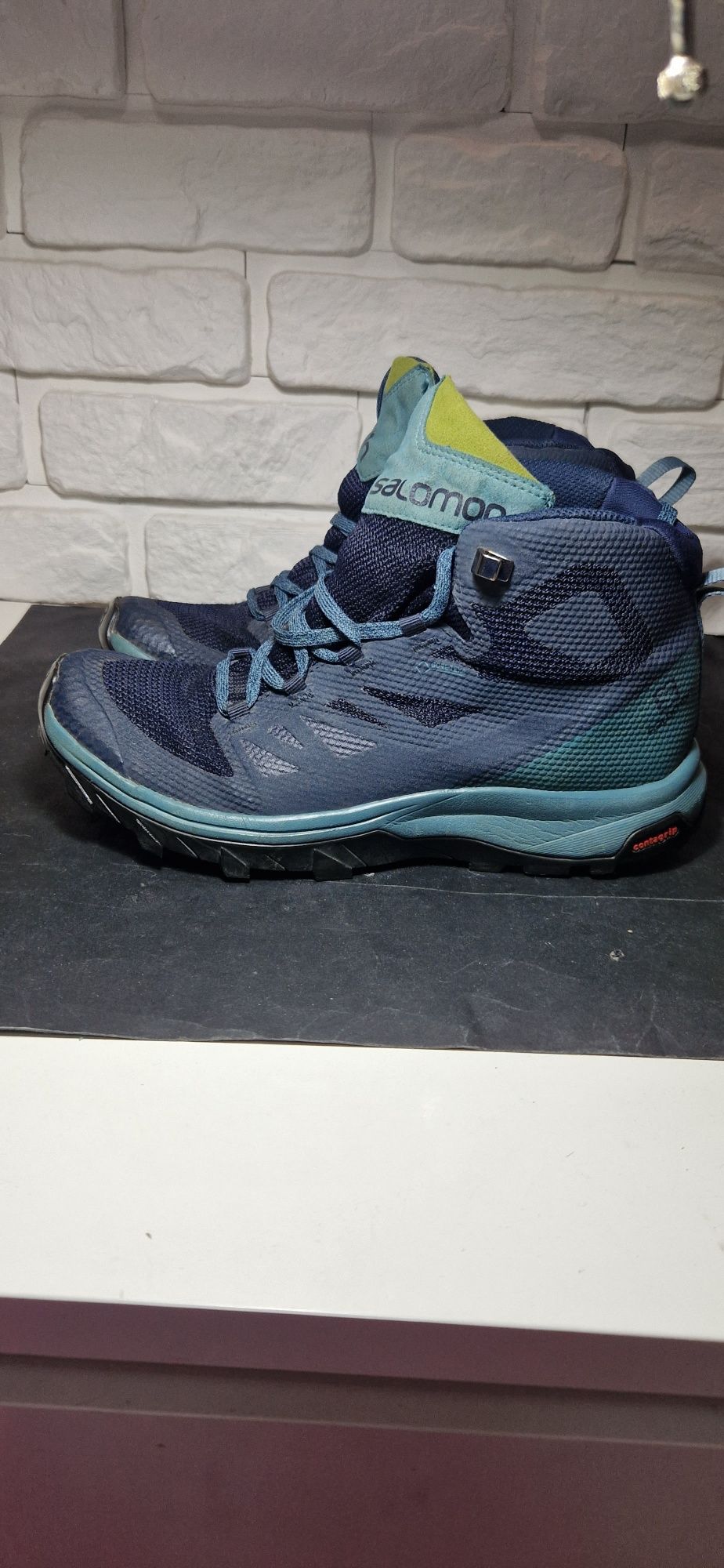 Salomon 40.    .