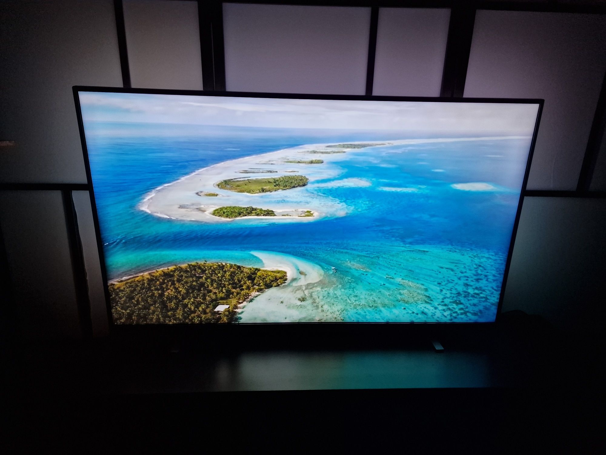Biały Philips 55cali 4K UHD Ambilight SMART telewizor