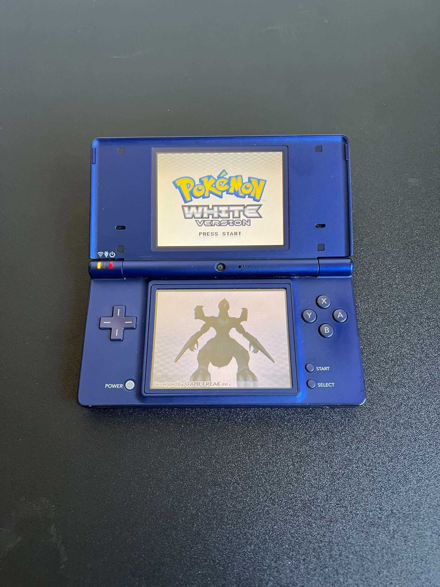 Nintendo DSi Azul Metálico com 80+ Jogos