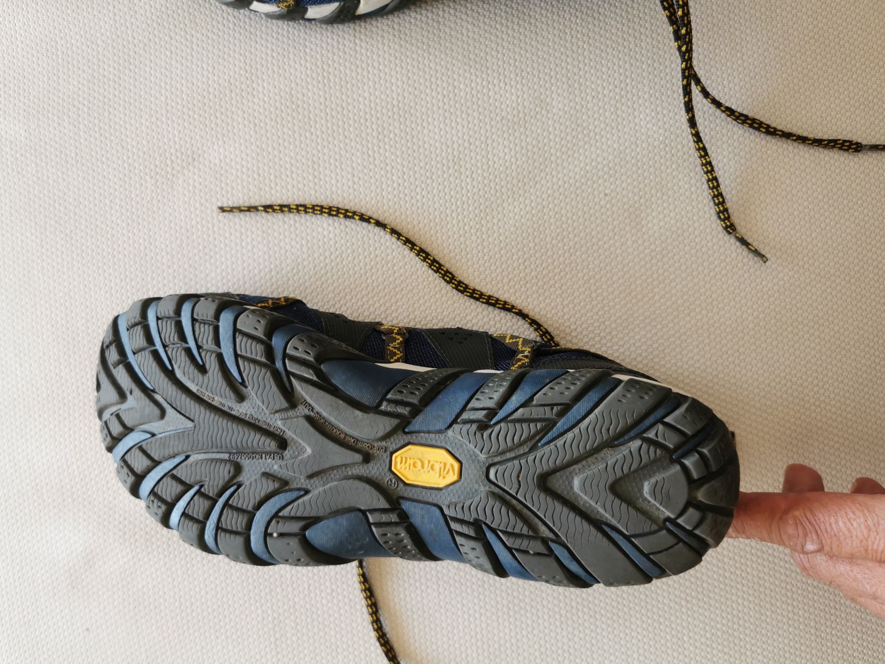 Sapatilhas Merrell 42