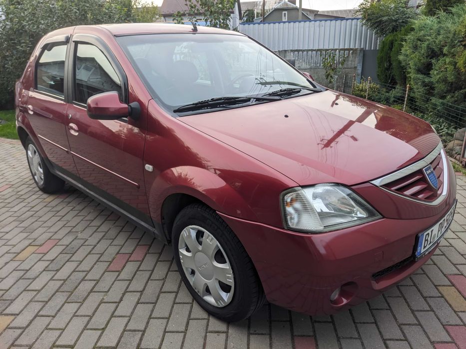 Dacia Logan 2007 рік 1.6 Бензин 77 кВт Седан