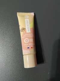 Lekki podkład tonujący Nude De Teint Yves Rocher