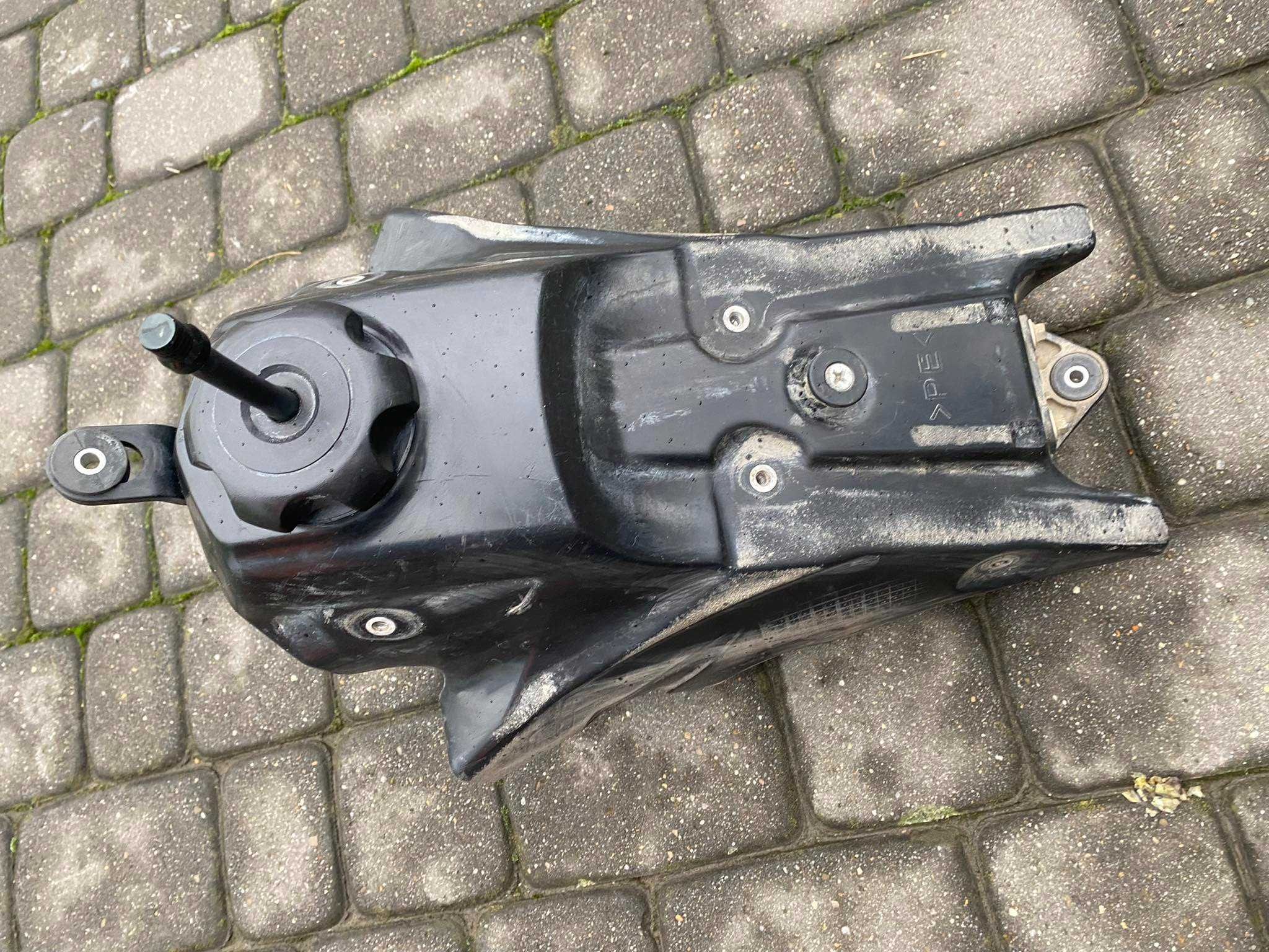 bak zbiornik paliwa z kranikiem yamaha yzf 250 / 450 r 06-09