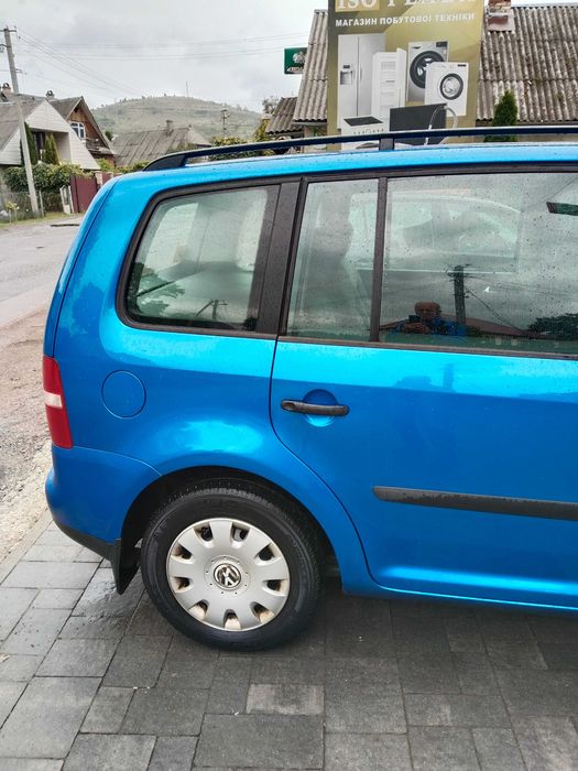 Продам Volkswagen Touran 2004 1,9D