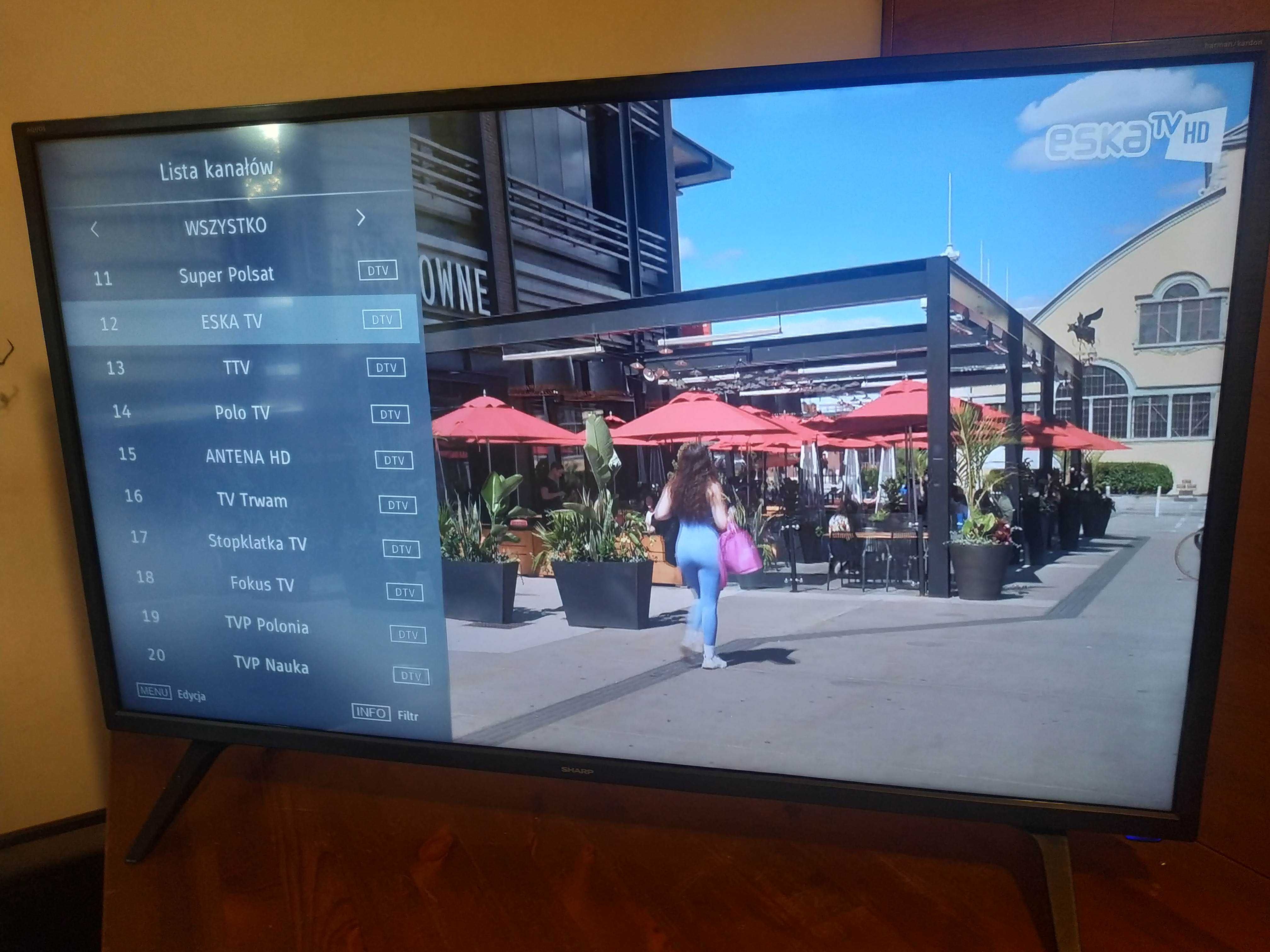 Smart TV 40" Sharp WIFI YouTube Netflix Dvbt2 Hevc !