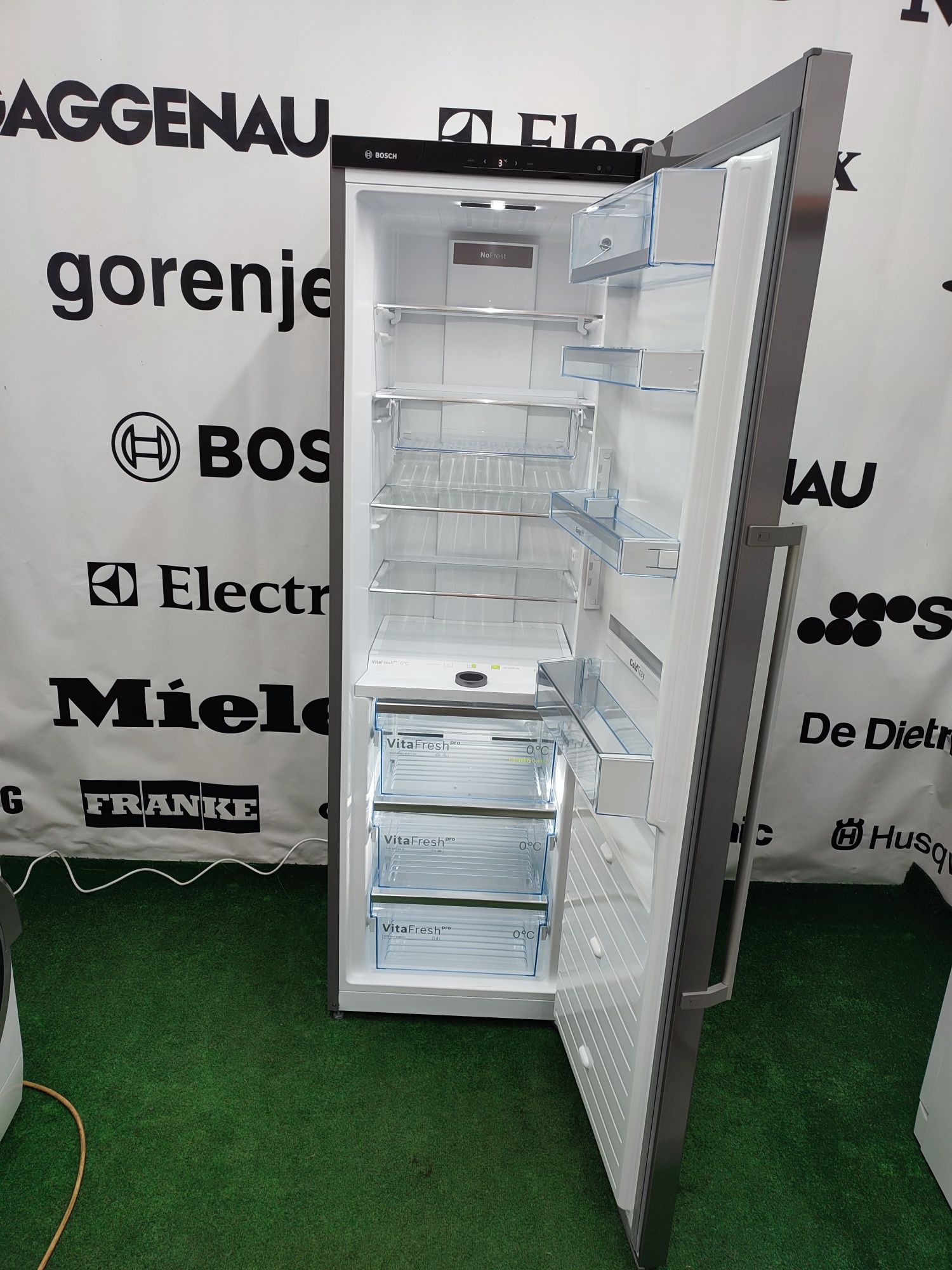 Однокамерний холодильник Bosch Serie 8 NoFrost 2022 рік