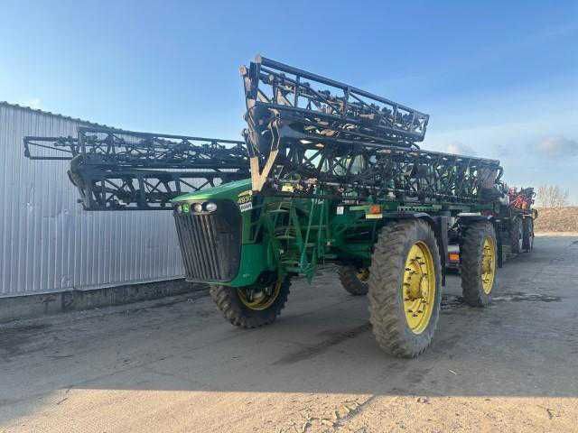 Обприскувач John Deere 4930
