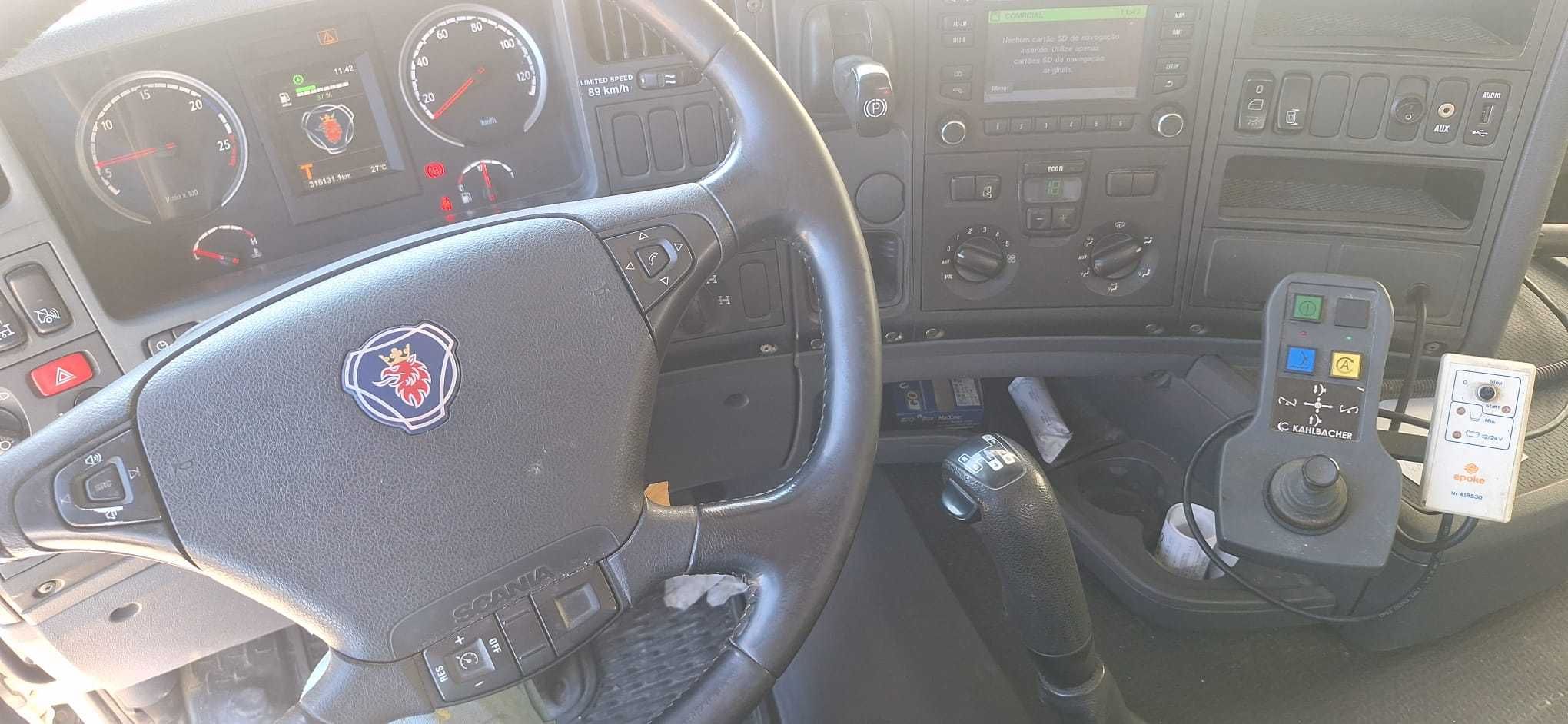 scanea G410 8*4 basculant de 17 m3 ano 2018 apenas 316000klm como nova