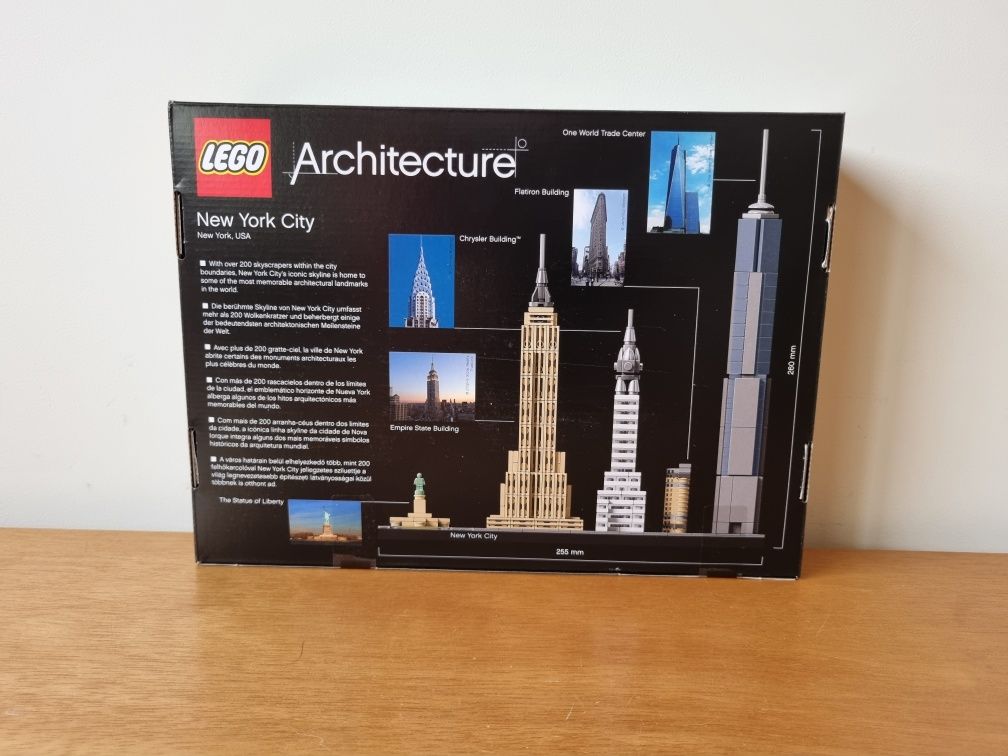 LEGO Architecture 21028 - New York City Skyline