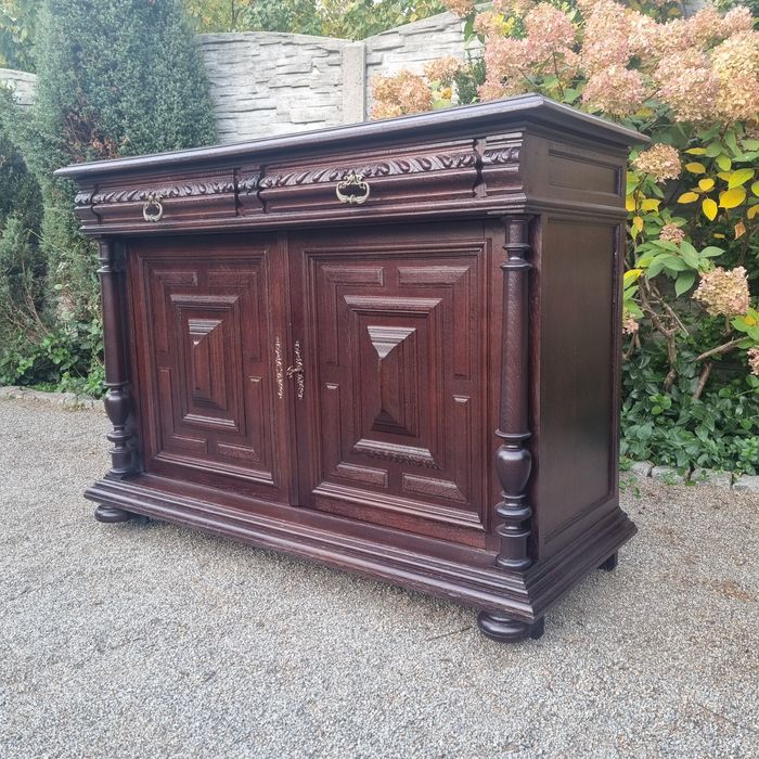 Komoda eklektyczna po renowacji