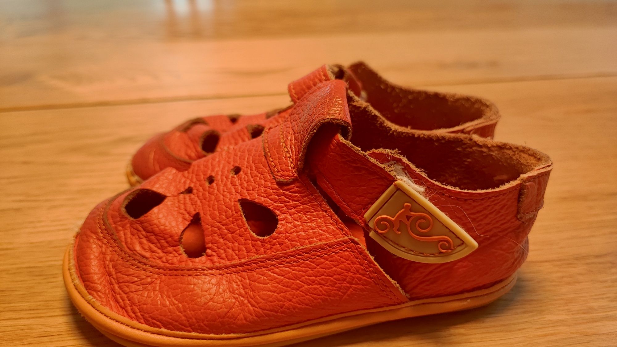 Magicalshoes pomarańczowe, rozmiar 25, sandałki, buty dziecięce, kapci