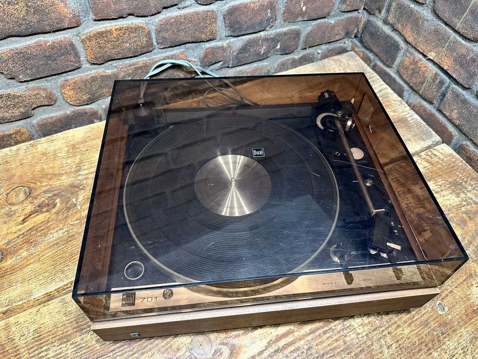 Gramofon Dual 701