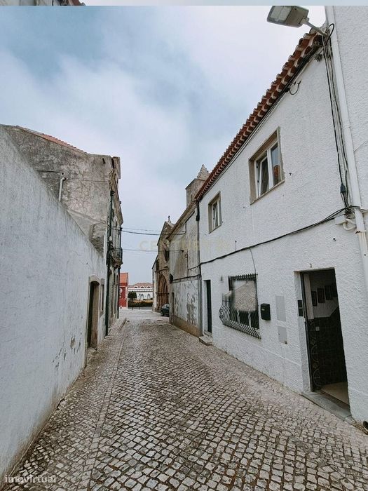 Moradia T4 Centro Histórico de Atouguia da Baleia – Peniche