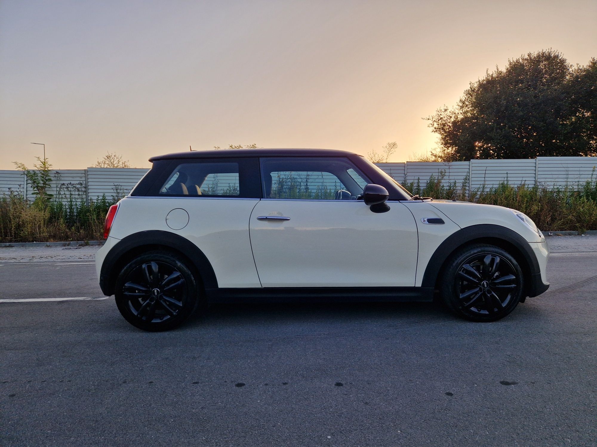 _MINI  Cooper  D Full Extras