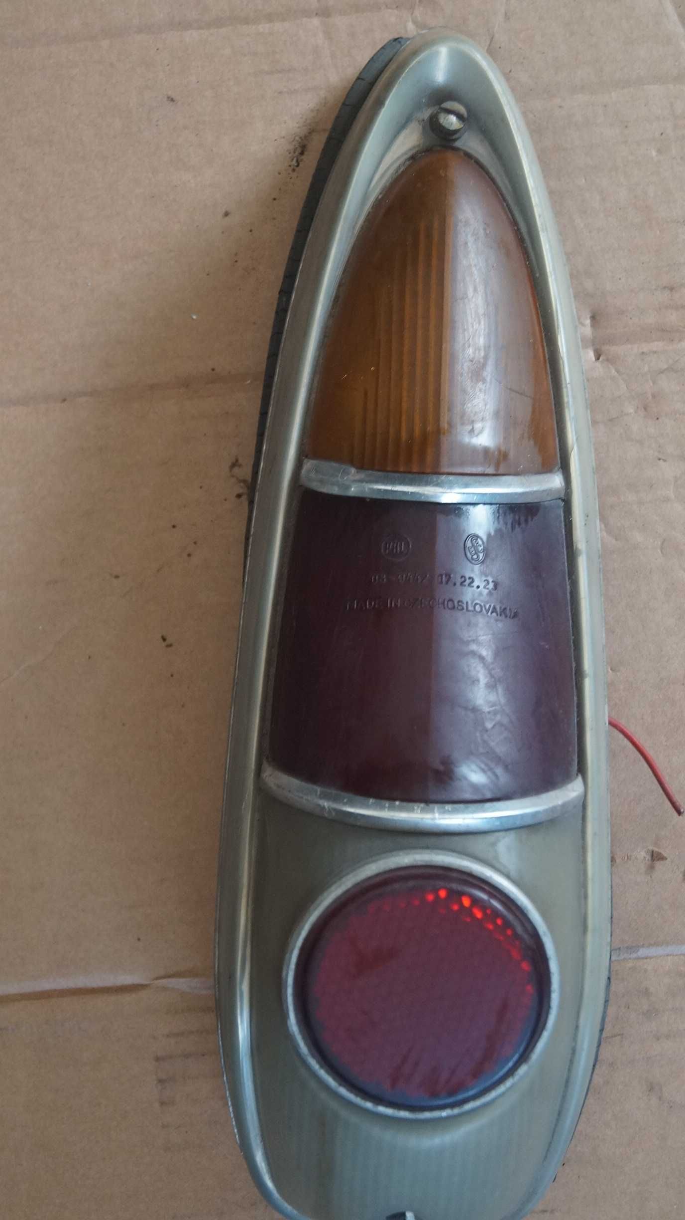 Skoda 1000MB 1100MB  MBX  Sanitka 120 lampa tył oryginał super