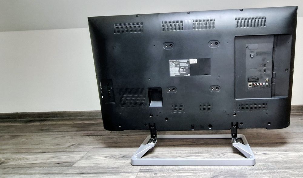 Panasonic 42 cale